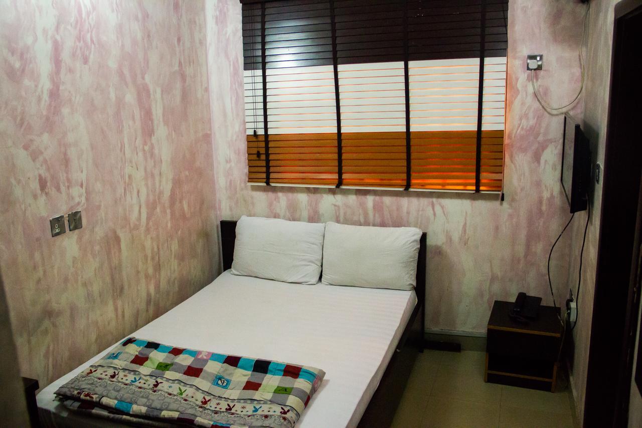 Glasshouse Hotel And Suites Egba Dış mekan fotoğraf