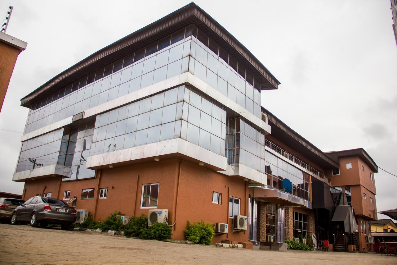 Glasshouse Hotel And Suites Egba Dış mekan fotoğraf